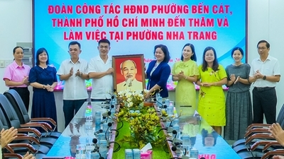 HĐND phường Nha Trang và HĐND phường Bến Cát trao đổi kinh nghiệm hoạt động của cơ quan dân cử
